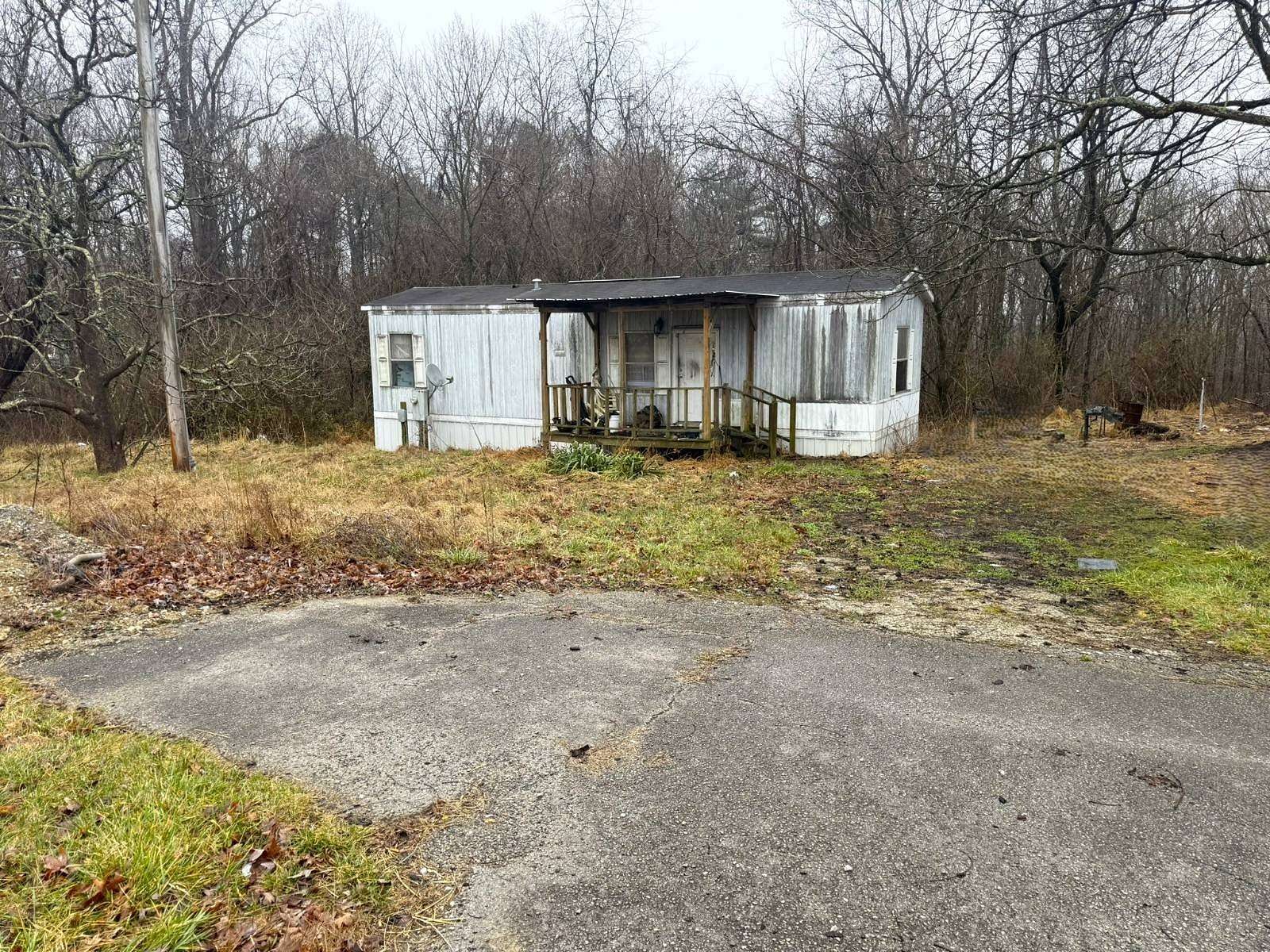 4.1 Acres of Mixed-Use Land for Sale in Jamestown, Tennessee