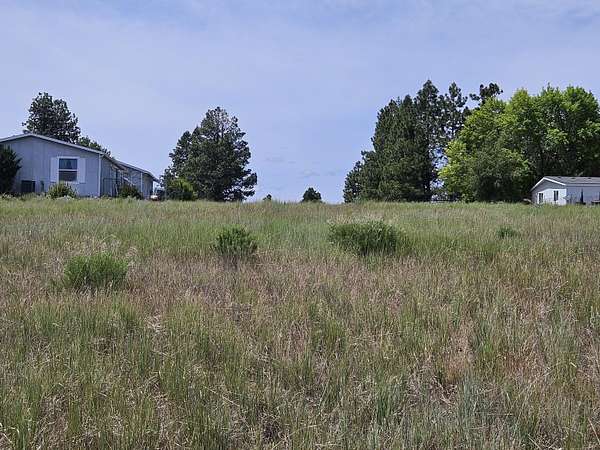 0.34 Acres of Residential Land for Sale in Chiloquin, Oregon