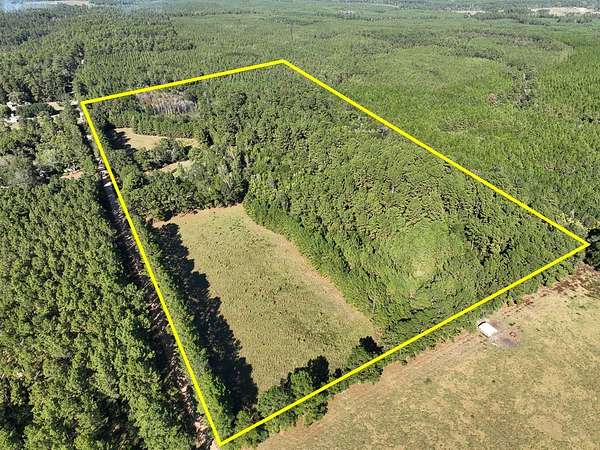 26 Acres of Recreational Land with Home for Sale in Warren, Texas