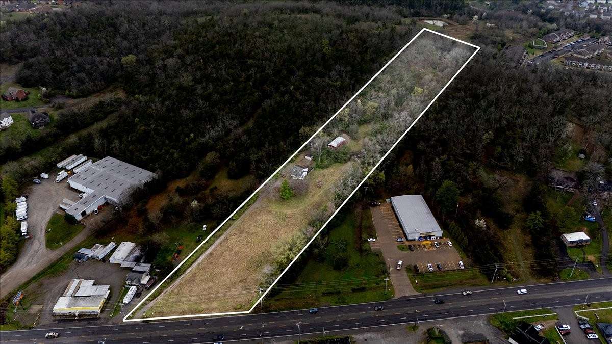 4.79 Acres of Improved Commercial Land for Sale in Goodlettsville, Tennessee