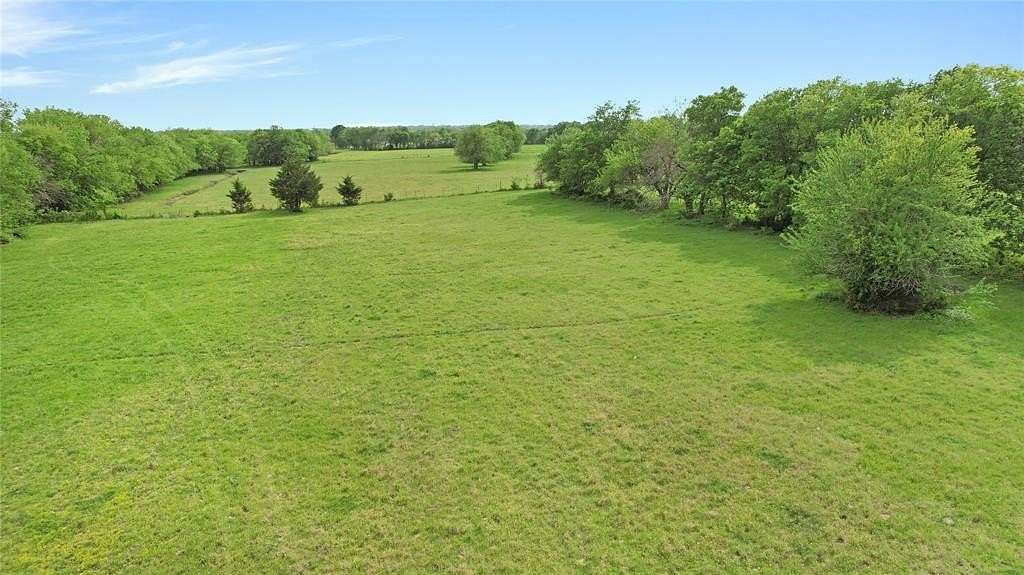 20 Acres of Land for Sale in Whitewright, Texas