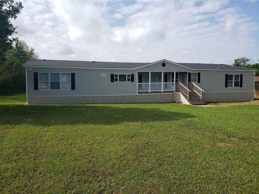 2.18 Acres of Land with Home for Sale in Shreveport, Louisiana