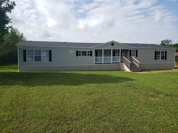 2.18 Acres of Land with Home for Sale in Shreveport, Louisiana