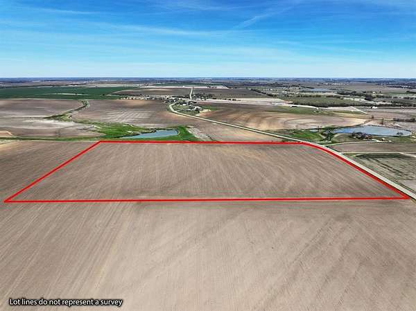 25 Acres of Land for Sale in Hillsboro, Texas