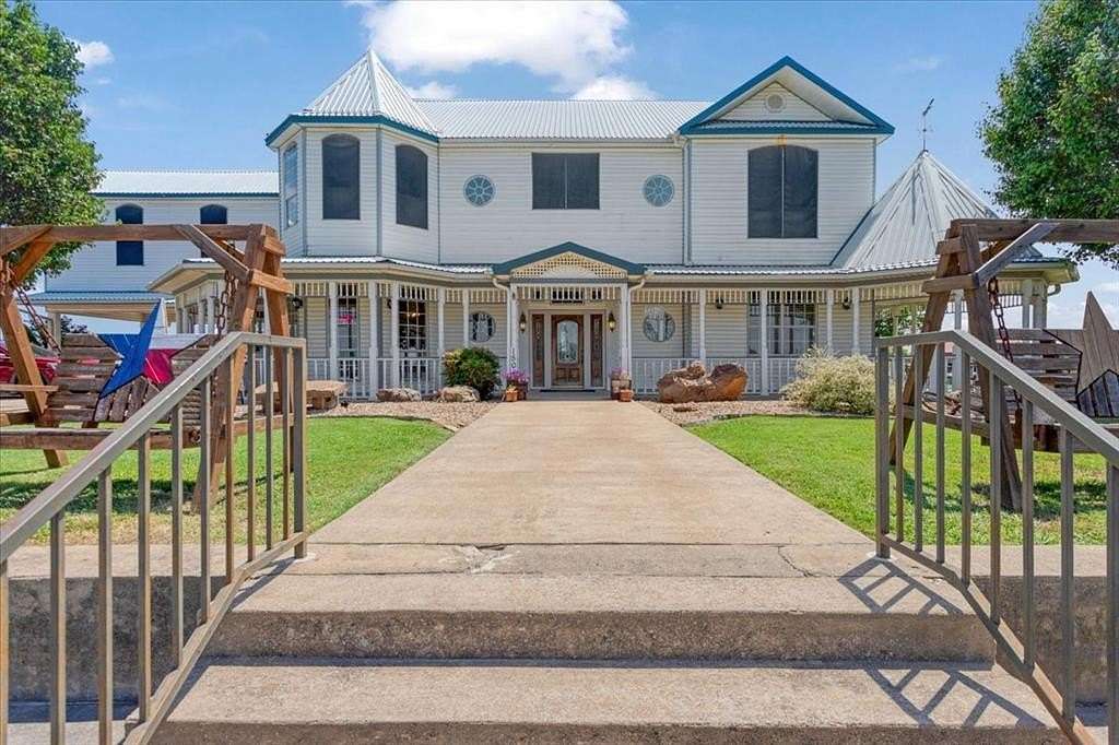 19.7 Acres of Commercial Land for Lease in Van Alstyne, Texas