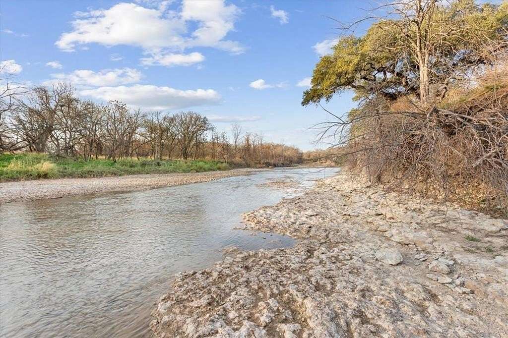 31 Acres of Land for Sale in Woodway, Texas