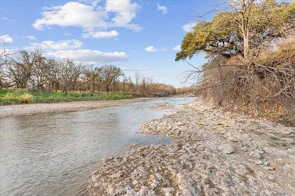 31 Acres of Land for Sale in Woodway, Texas