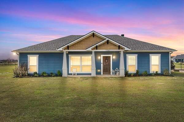 2.5 Acres of Land with Home for Sale in Canton, Texas