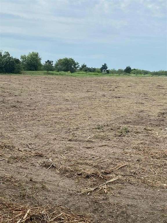 6 Acres of Residential Land for Sale in Corsicana, Texas