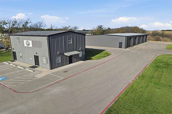 2.8 Acres of Improved Commercial Land for Sale in Granbury, Texas