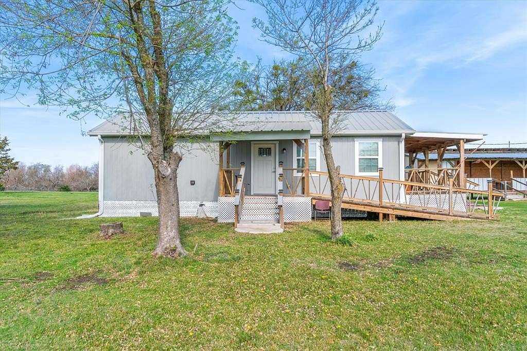 5 Acres of Land with Home for Sale in Terrell, Texas