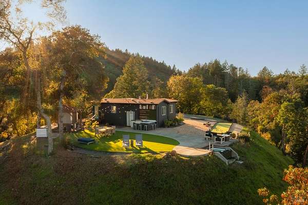 16.6 Acres of Land with Home for Sale in Geyserville, California