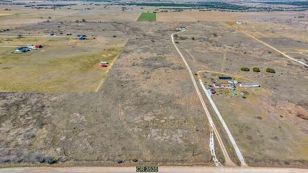 11 Acres of Land for Sale in Clifton, Texas