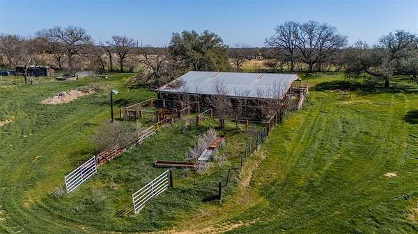 129 Acres of Land with Home for Sale in Weatherford, Texas