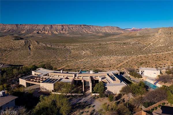 2 Acres of Land with Home for Sale in Las Vegas, Nevada