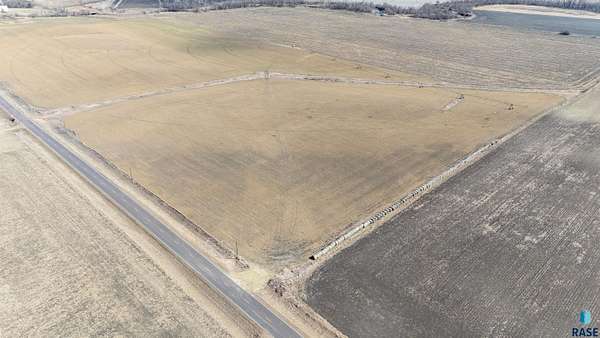 20 Acres of Land for Sale in Centerville, South Dakota