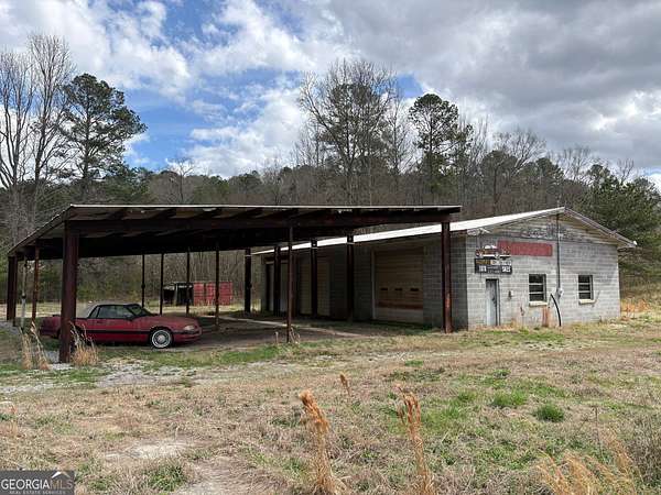 5.88 Acres of Improved Commercial Land for Sale in Lindale, Georgia