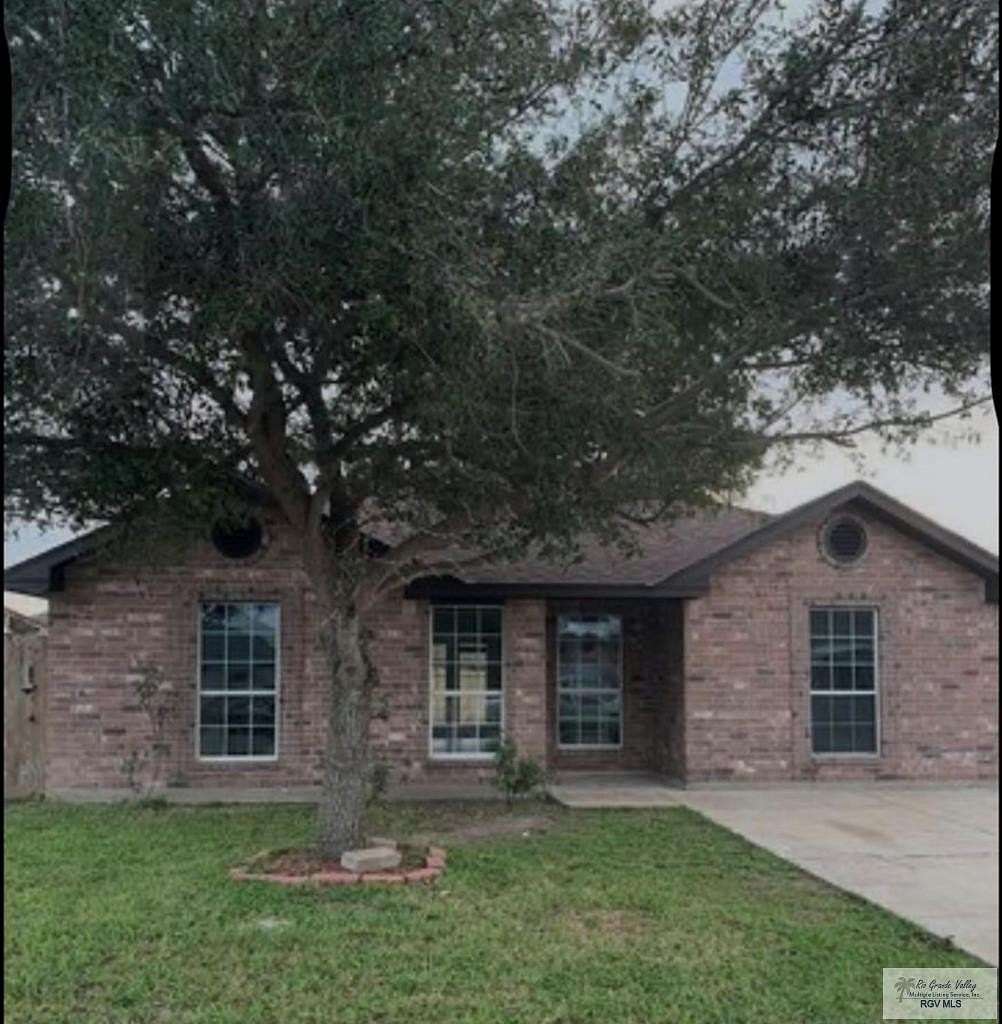 11 Acres of Land with Home for Lease in Brownsville, Texas