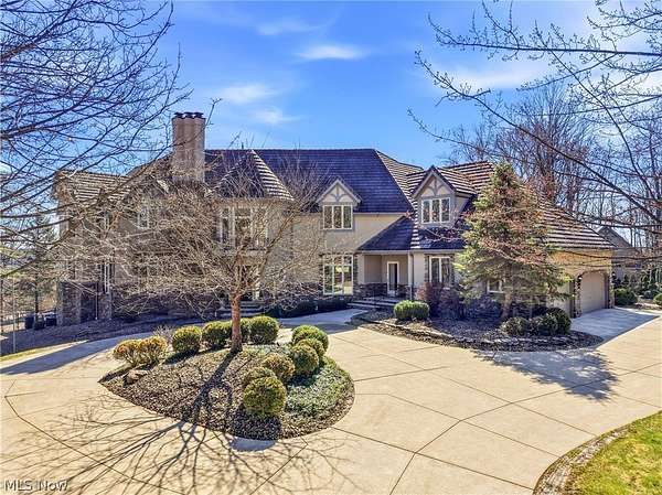 2 Acres of Land with Home for Sale in Moreland Hills, Ohio