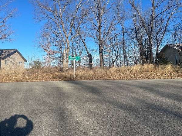 0.48 Acres of Residential Land for Sale in Holiday Island, Arkansas