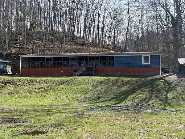 4 Acres of Improved Residential Land for Sale in Gallipolis Ferry, West Virginia
