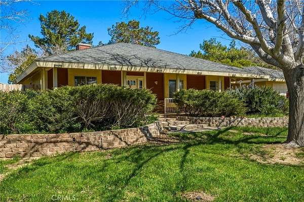 2.49 Acres of Land with Home for Sale in Rosamond, California