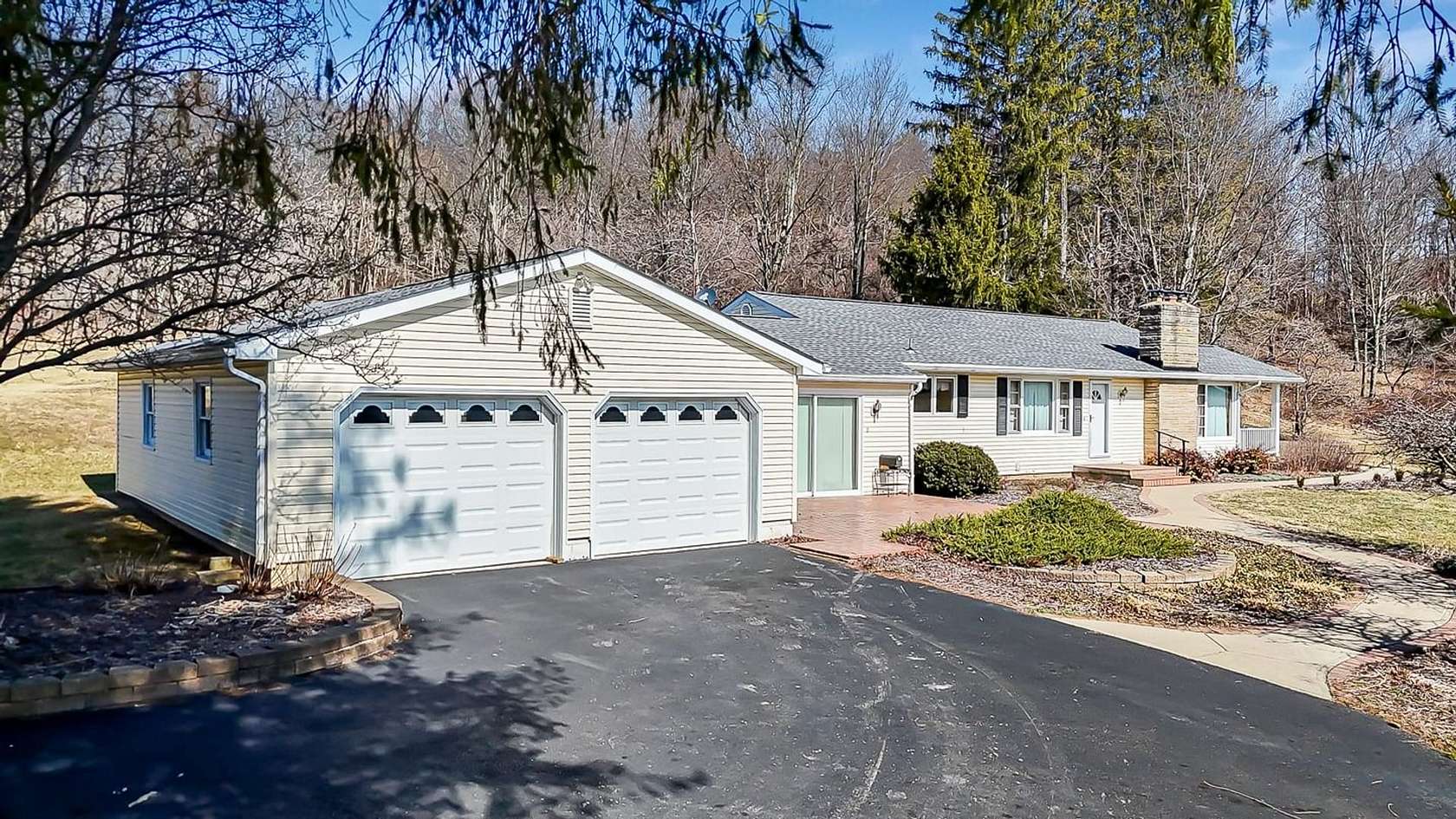 23.7 Acres of Recreational Land with Home for Sale in Thornville, Ohio