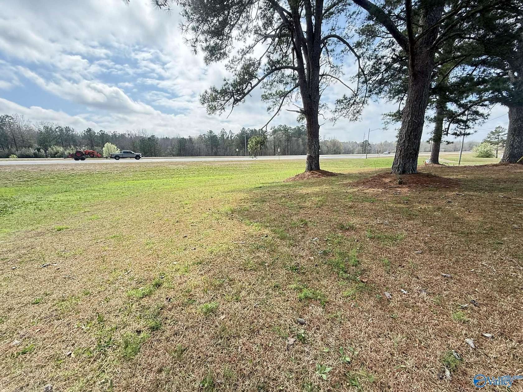 2 Acres of Mixed-Use Land for Sale in Hokes Bluff, Alabama