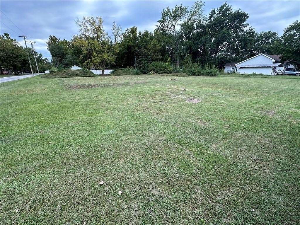 0.35 Acres of Residential Land for Sale in Pleasanton, Kansas