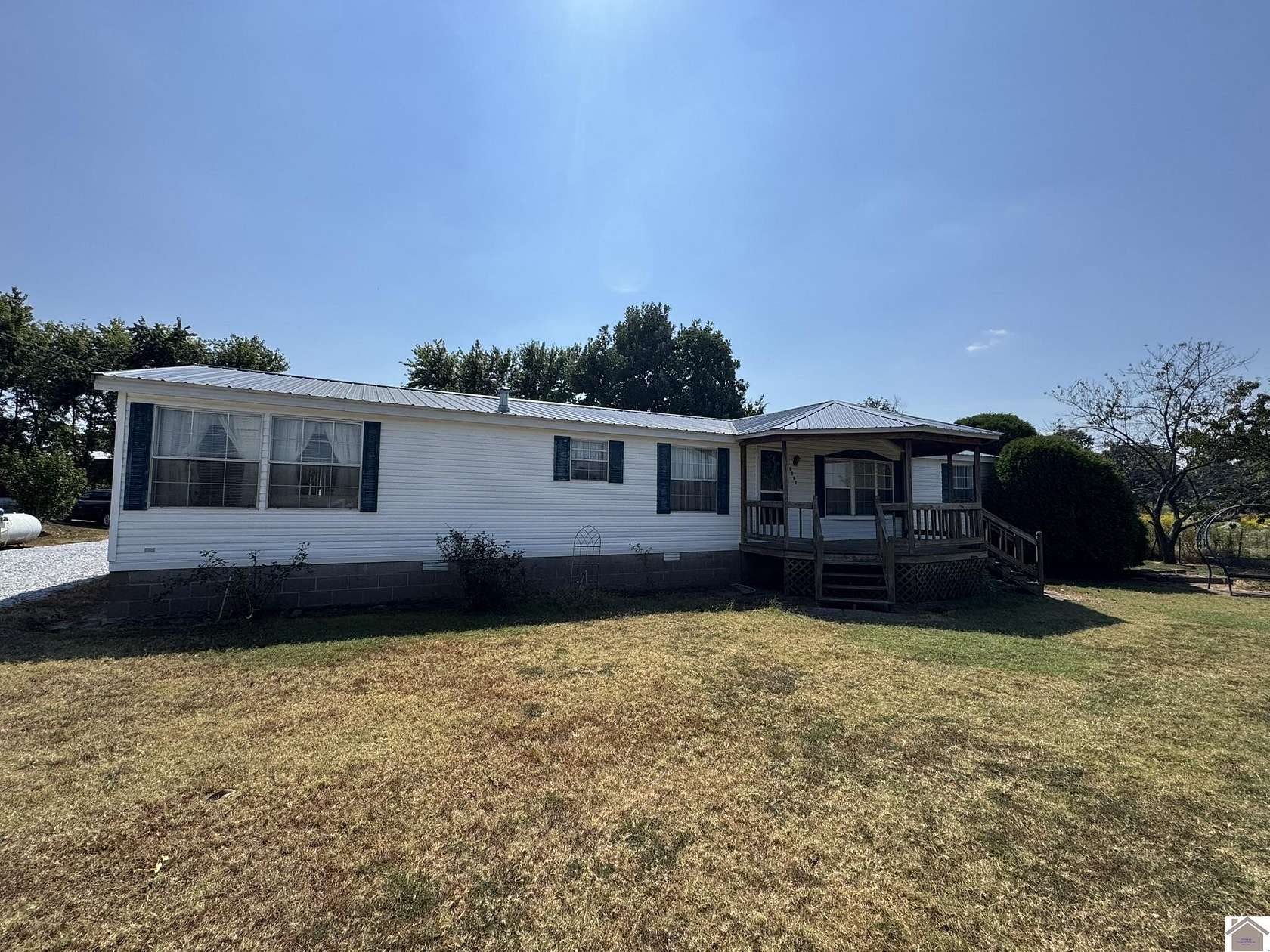 10 Acres of Land with Home for Sale in Fulton, Kentucky