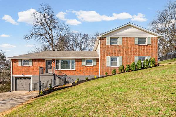 1.9 Acres of Land with Home for Sale in Nashville, Tennessee