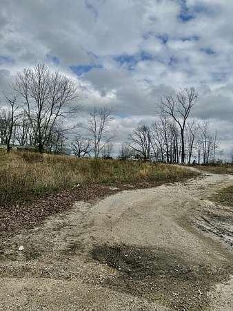 21.5 Acres of Recreational & Residential Land for Sale in Mountain View, Missouri