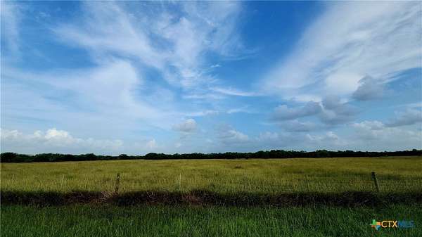 21 Acres of Land for Sale in Victoria, Texas