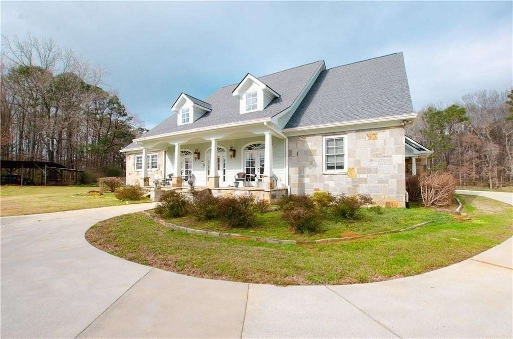 61.1 Acres of Land with Home for Sale in Buckhead, Georgia