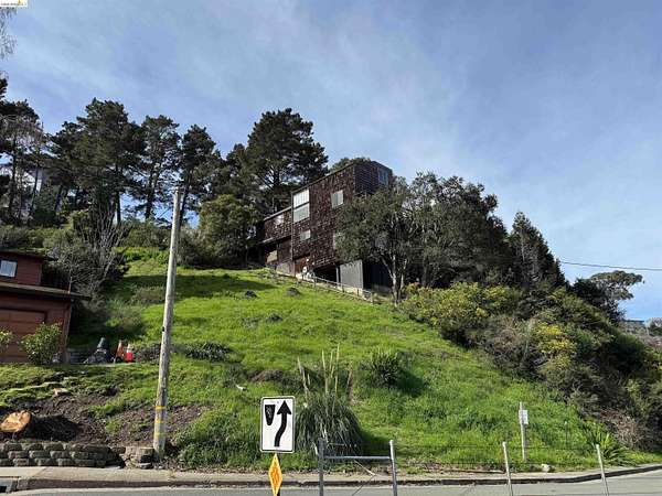 0.19 Acres of Residential Land for Sale in Richmond, California