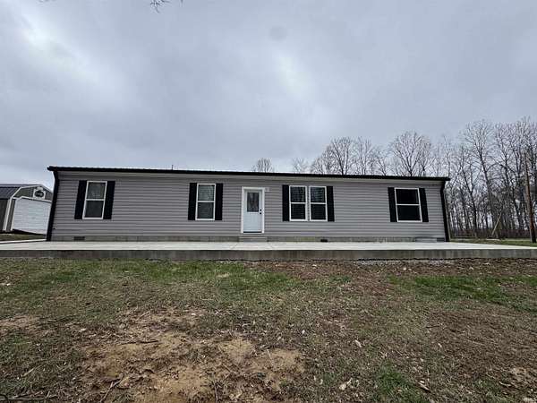 6.6 Acres of Land with Home for Sale in Bloomfield, Indiana