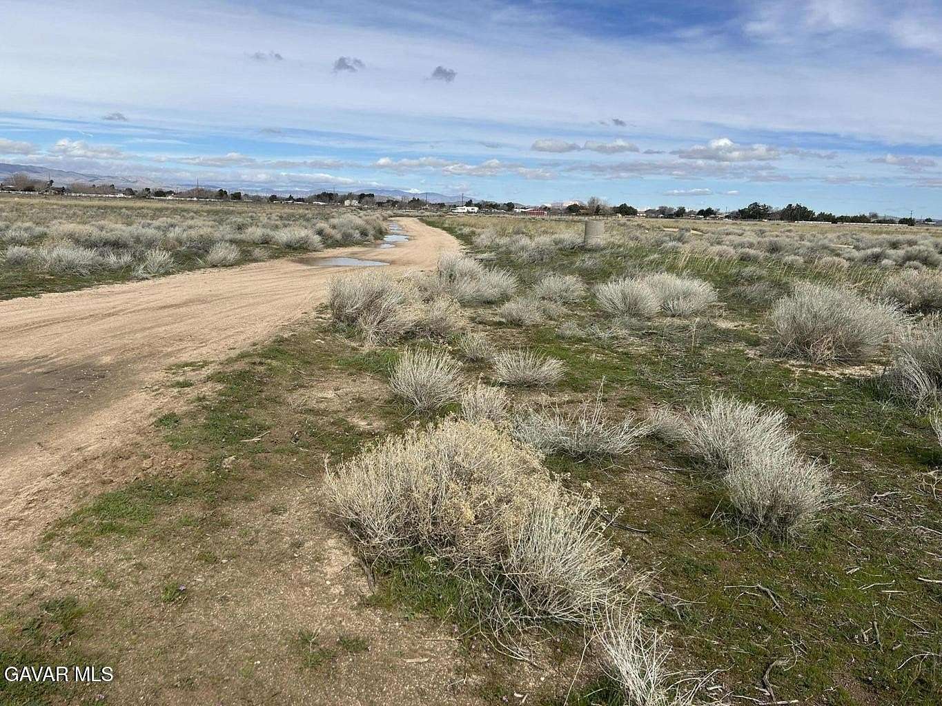 9.25 Acres of Land for Sale in Lancaster, California