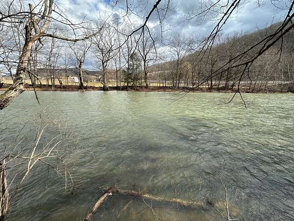 2 Acres of Residential Land for Sale in Confluence, Pennsylvania