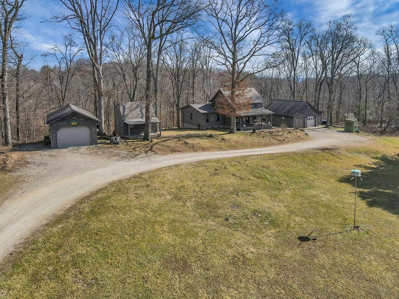 2.16 Acres of Land with Home for Sale in Zanesville, Ohio