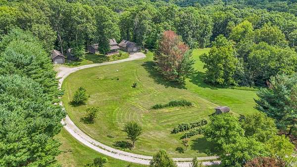 2.16 Acres of Land with Home for Sale in Zanesville, Ohio