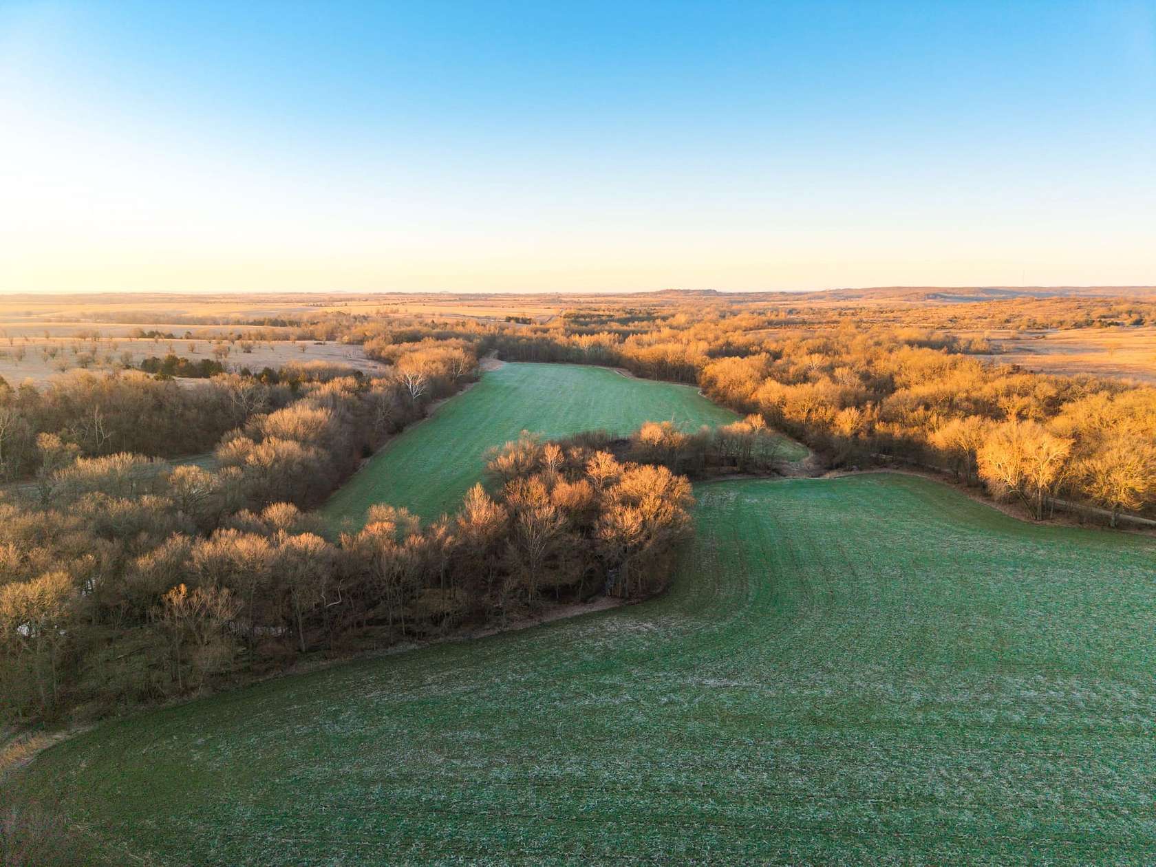 27.6 Acres of Land for Sale in Fredonia, Kansas
