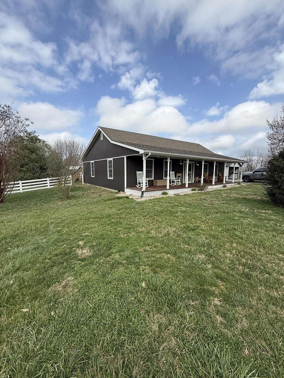 3.25 Acres of Land with Home for Sale in Waynesburg, Kentucky