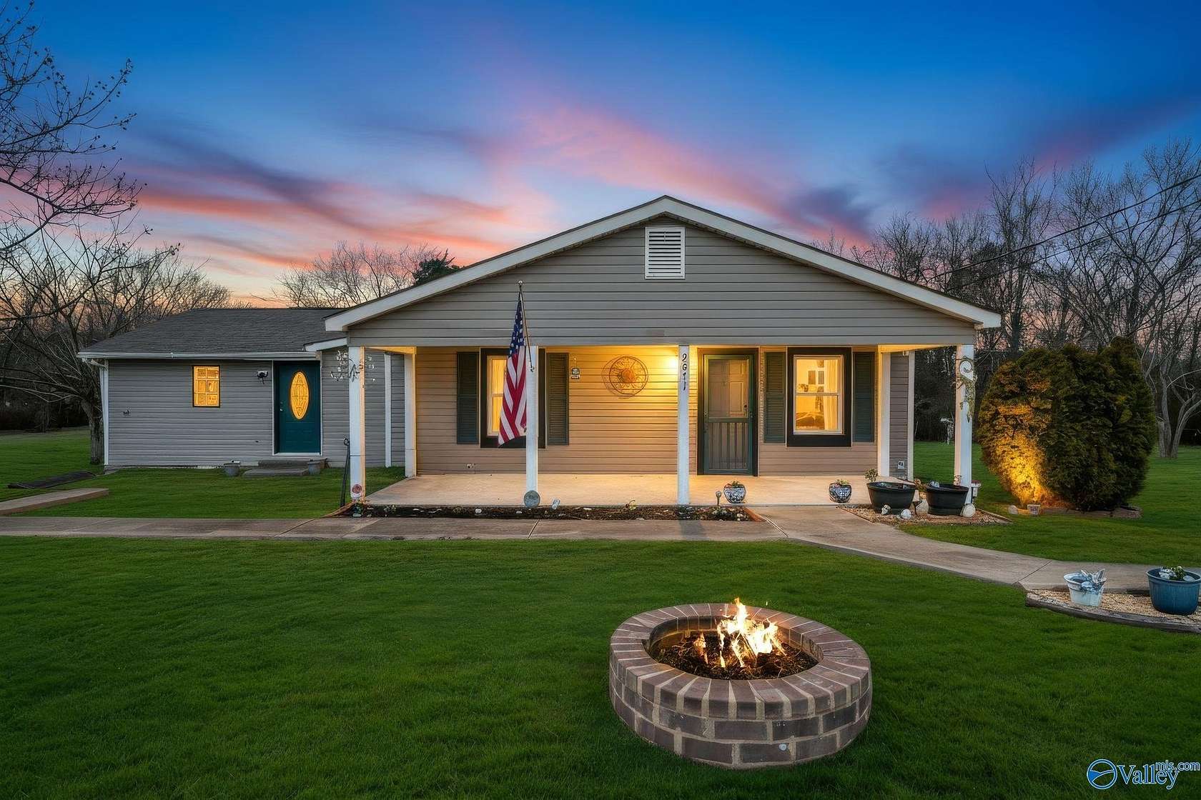 2 Acres of Land with Home for Sale in Trinity, Alabama