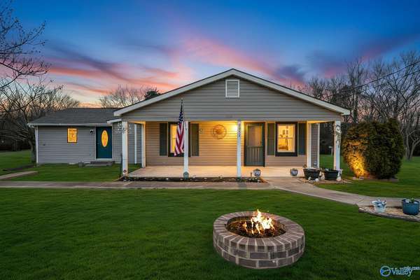 2 Acres of Land with Home for Sale in Trinity, Alabama