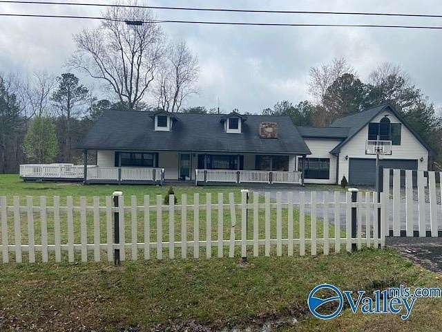 2 Acres of Land with Home for Sale in Fort Payne, Alabama