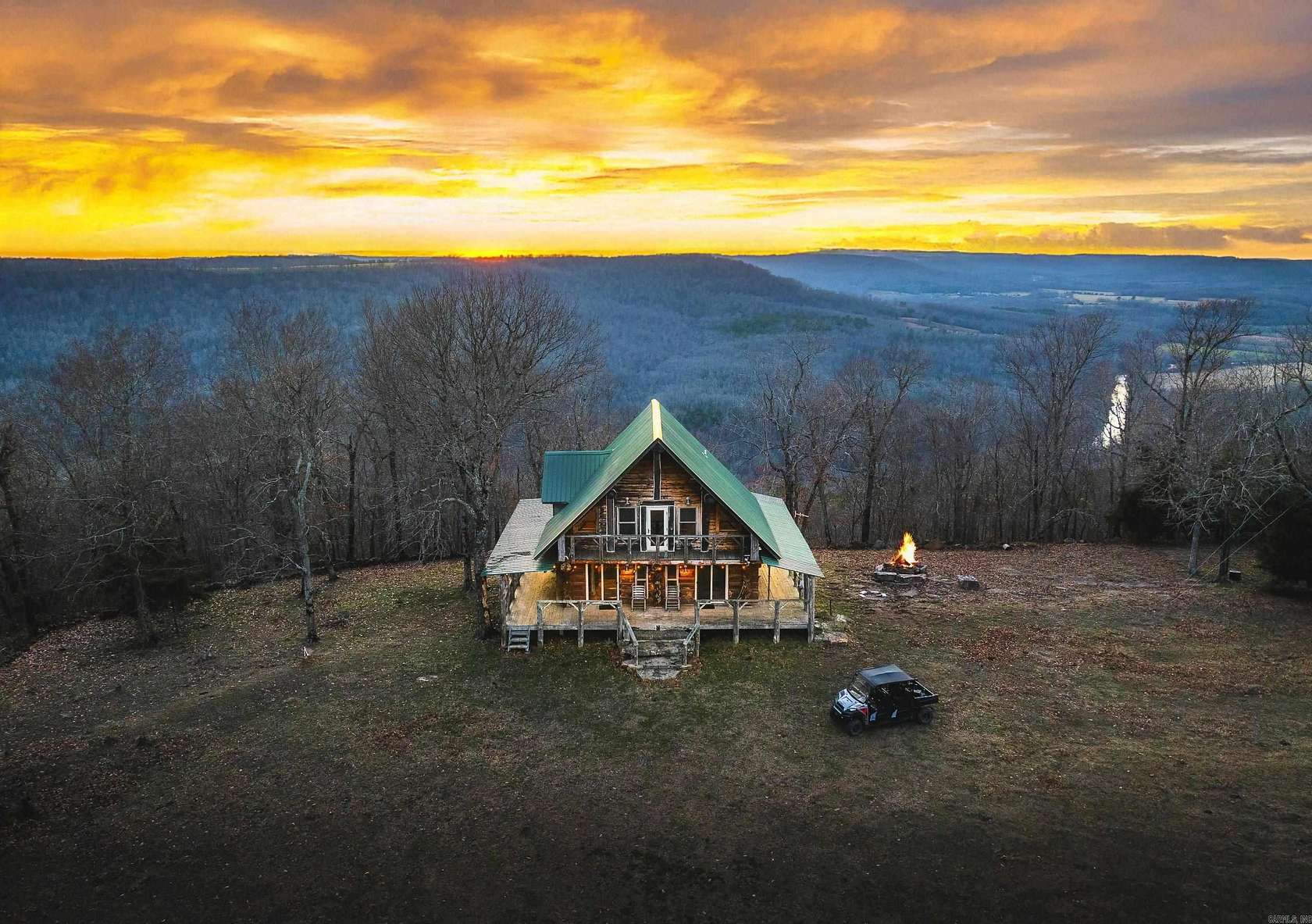 167 Acres of Land with Home for Sale in Leslie, Arkansas