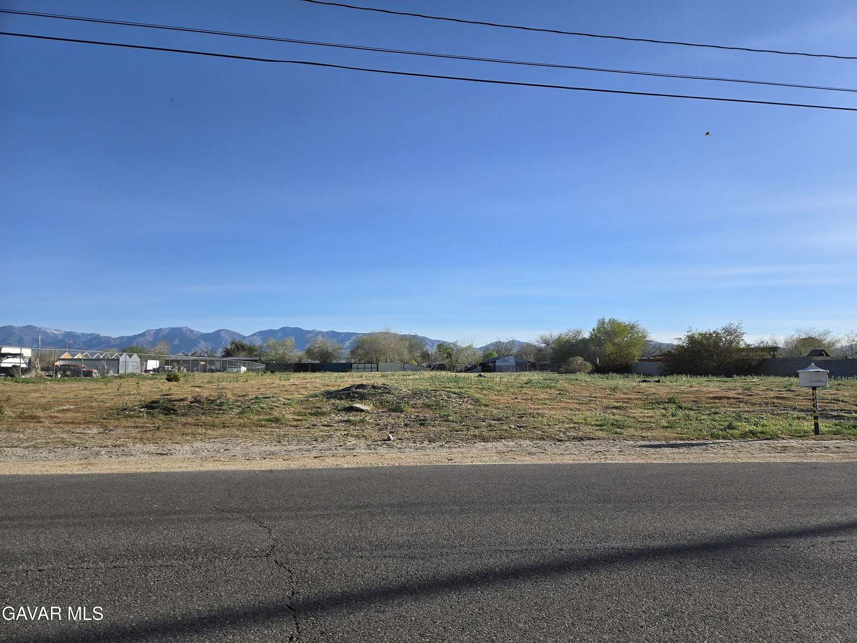 0.91 Acres of Land for Sale in Sun Village, California