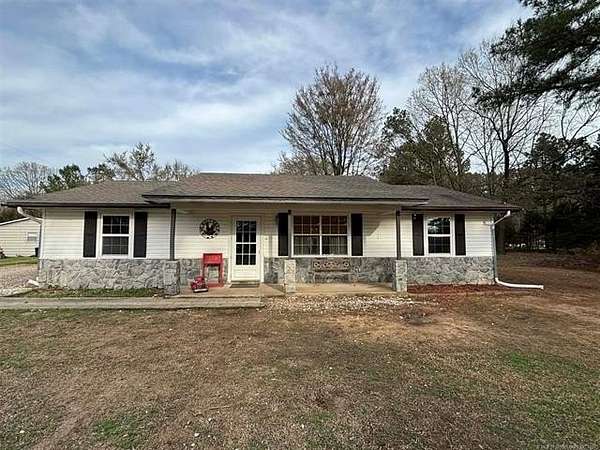 2 Acres of Land with Home for Sale in Atoka, Oklahoma