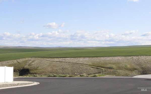 0.25 Acres of Land for Sale in Lewiston, Idaho
