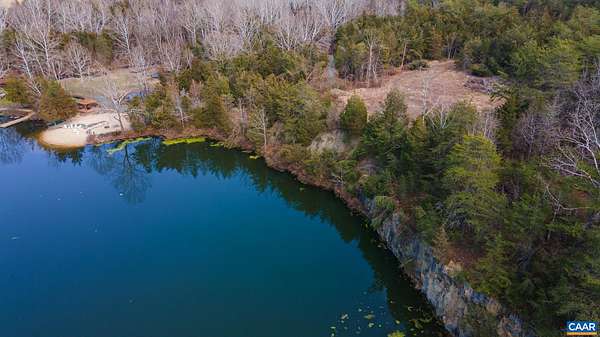 5 Acres of Residential Land for Sale in Louisa, Virginia